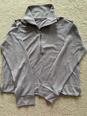 Athleta Seasoft Quarter Zip Light Gray